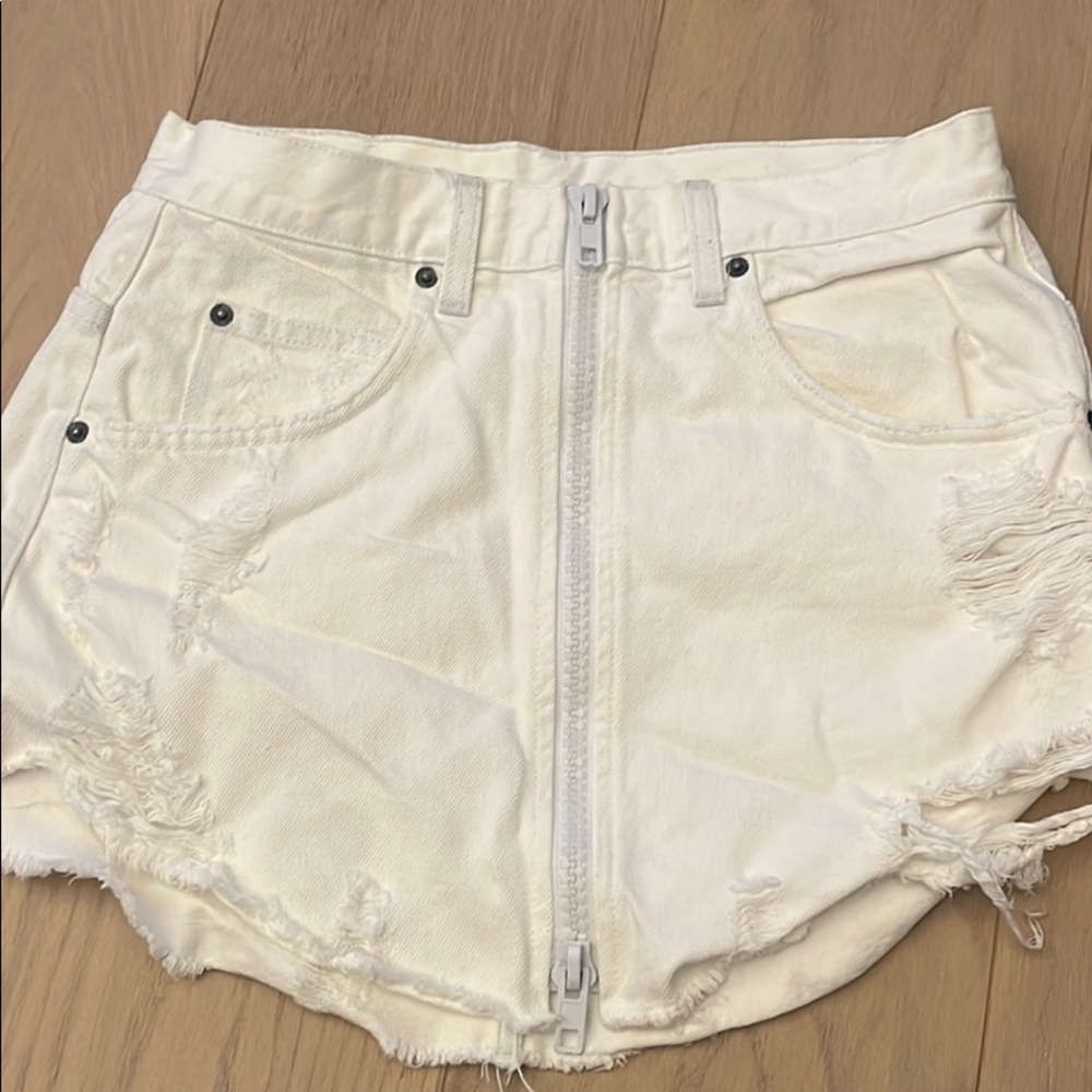 Carmar White Skirt